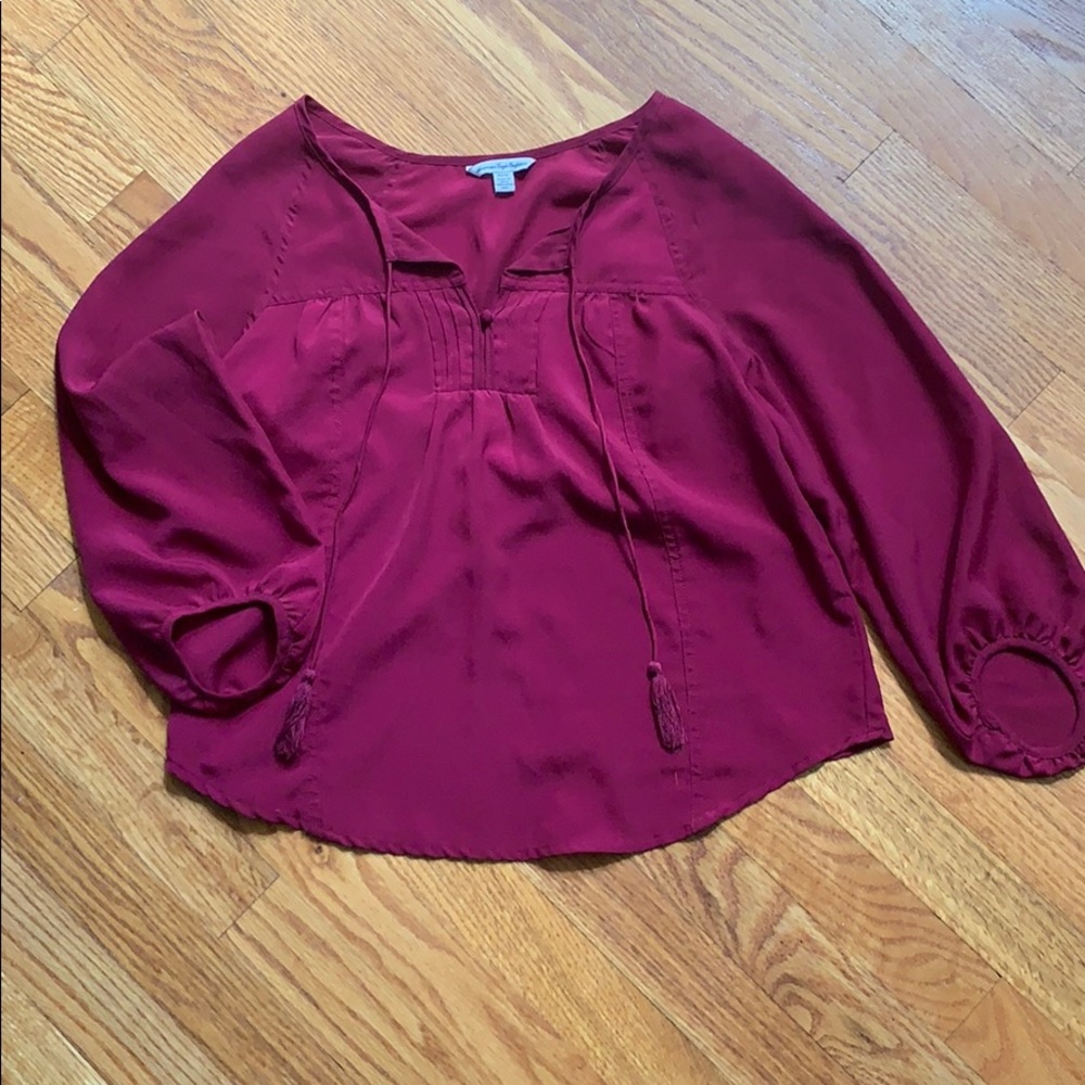 American Eagle Red flowing top